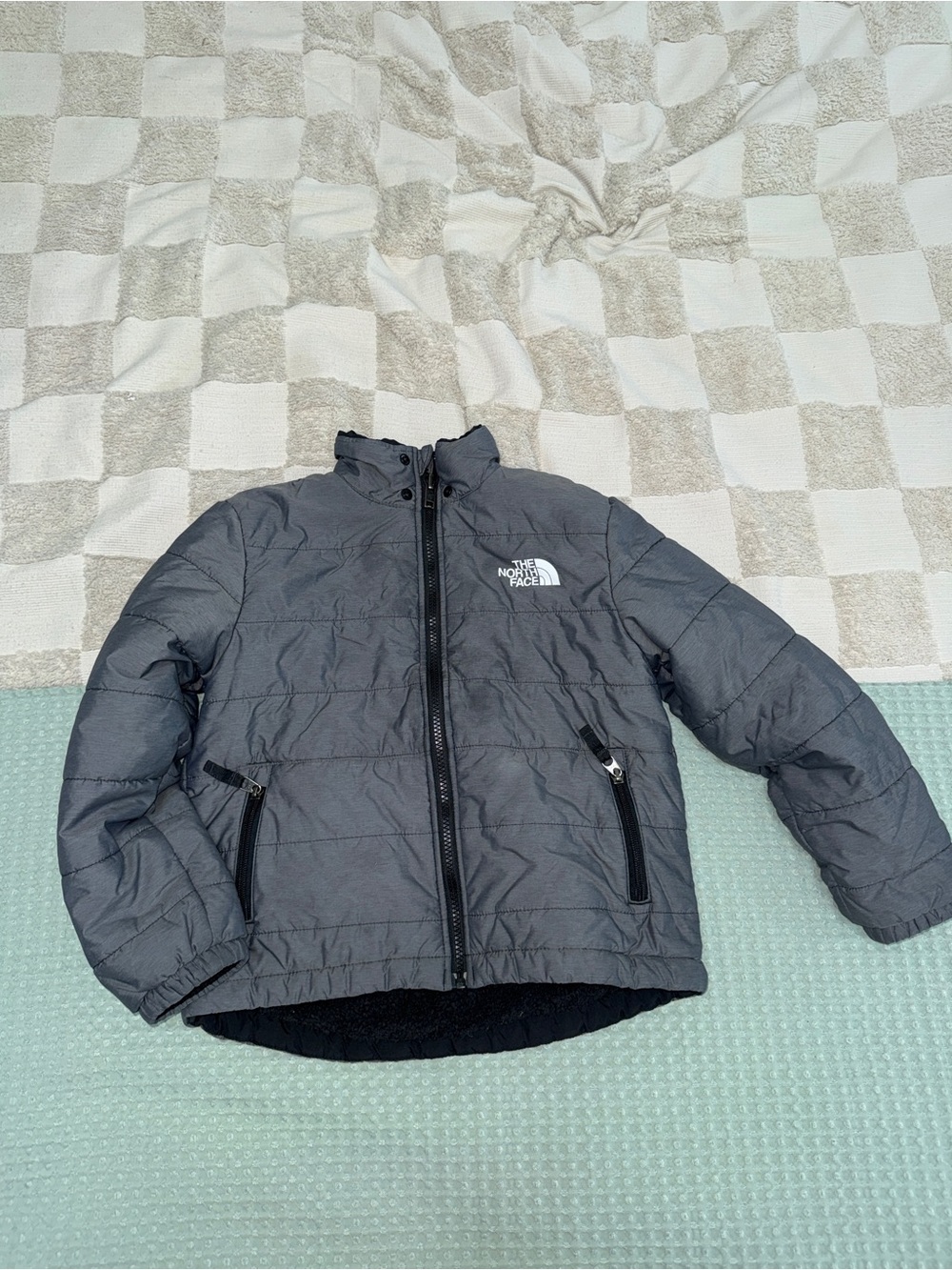 The North Face Boys' Reversible Mount Chimbo Full-Zip Jacket size Small (7/8)